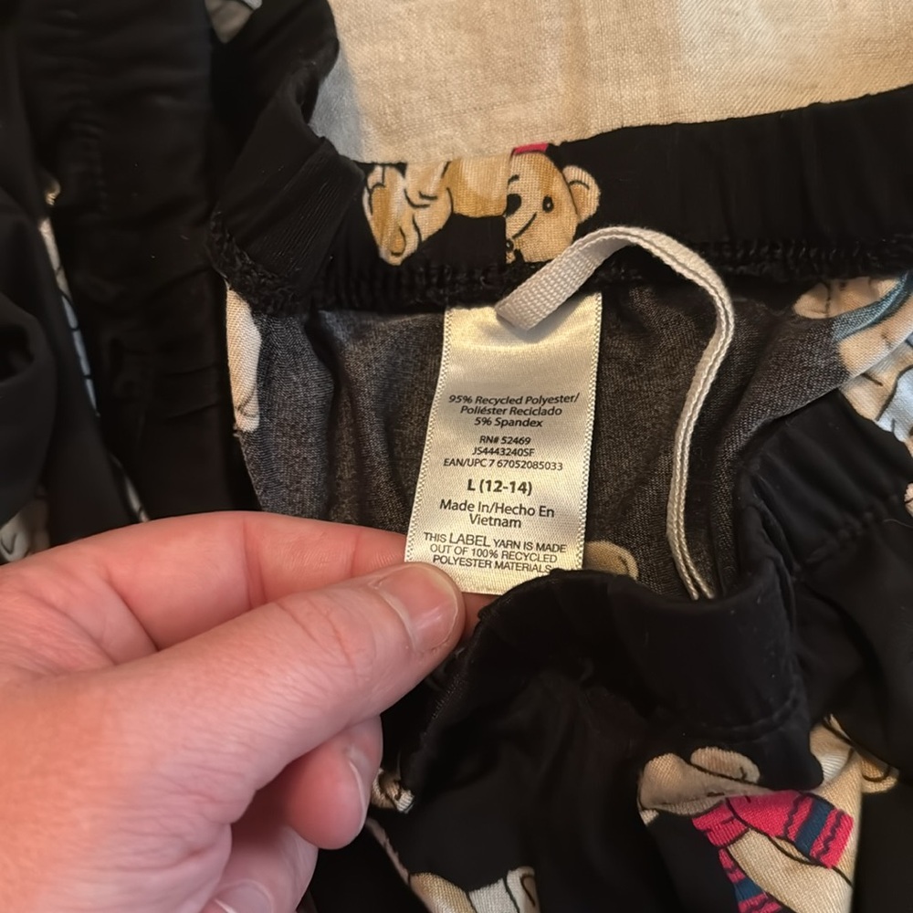 Joyspun pj set size large, black with teddy bears - Picture 5 of 9